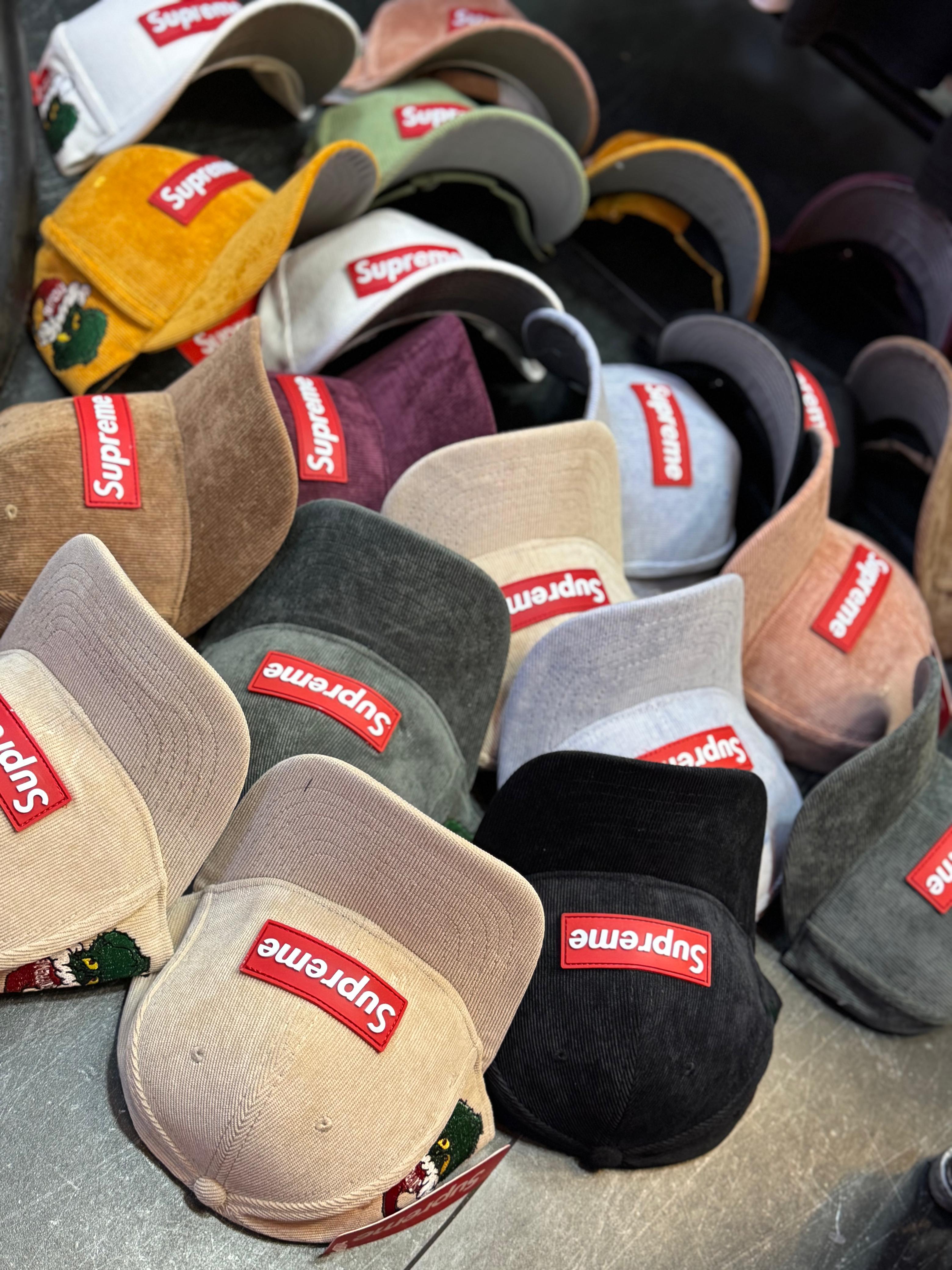 Vista 13 de Gorra Supreme en PANA - Color: Gris Oscuro